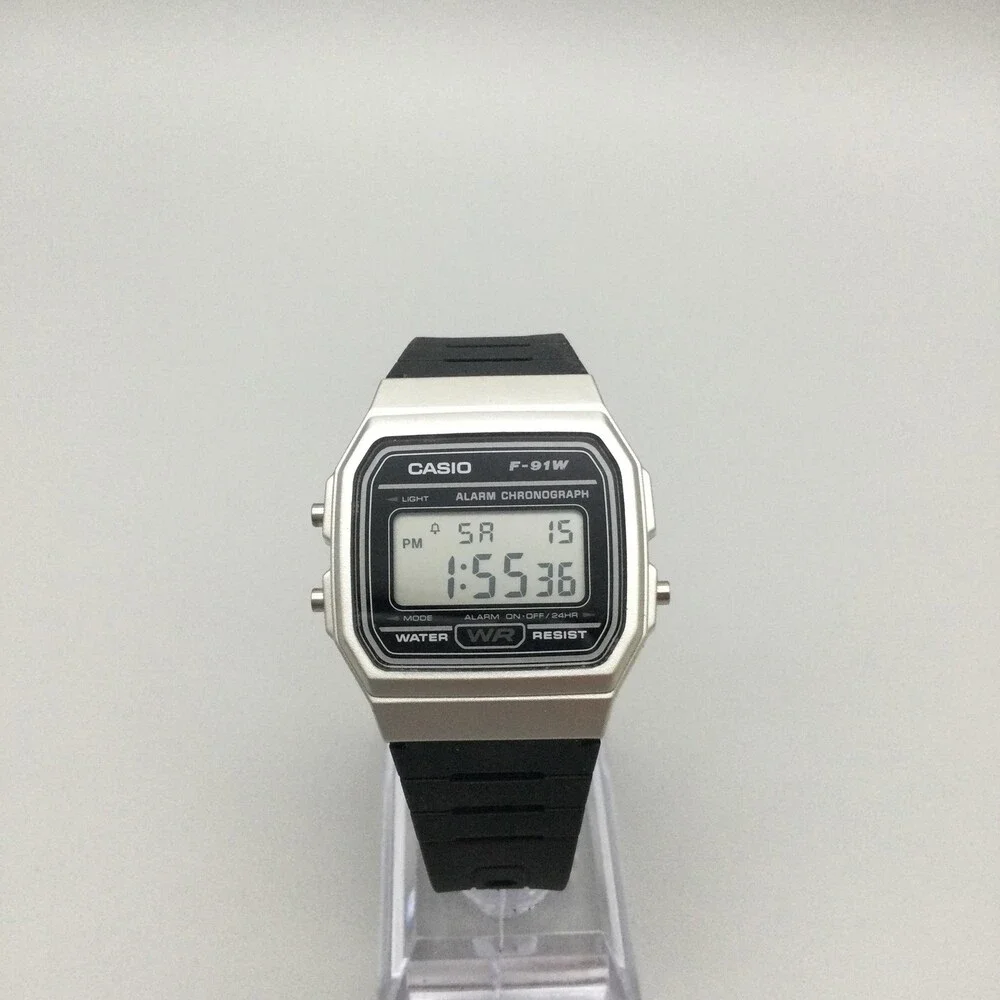 Casio 593 F-91W Mens Watch 33mm Silver Tone Black Resin Digital Alarm Chronoo